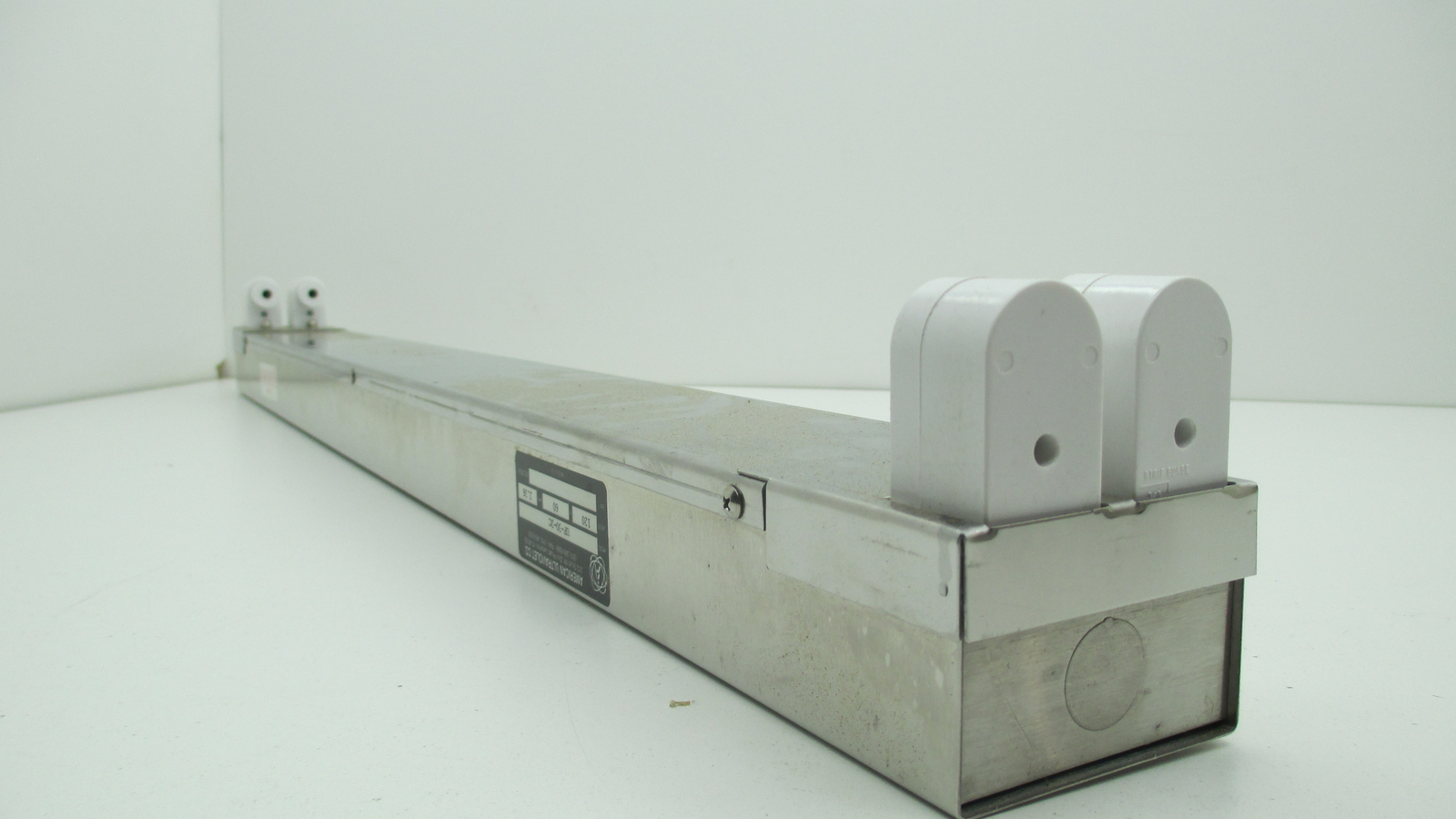 AMERICAN ULTRAVIOLET UF-30-2C 120 VOLTS 60 HZ 2.36 AMPS