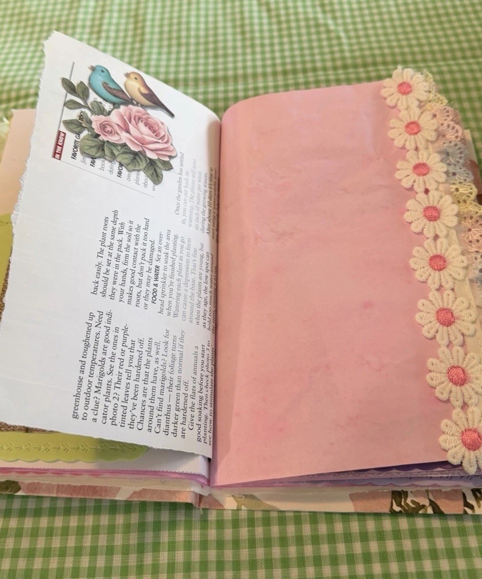 JUNK JOURNAL HANDMADE BY Susan Eclectic/Shabby Chic