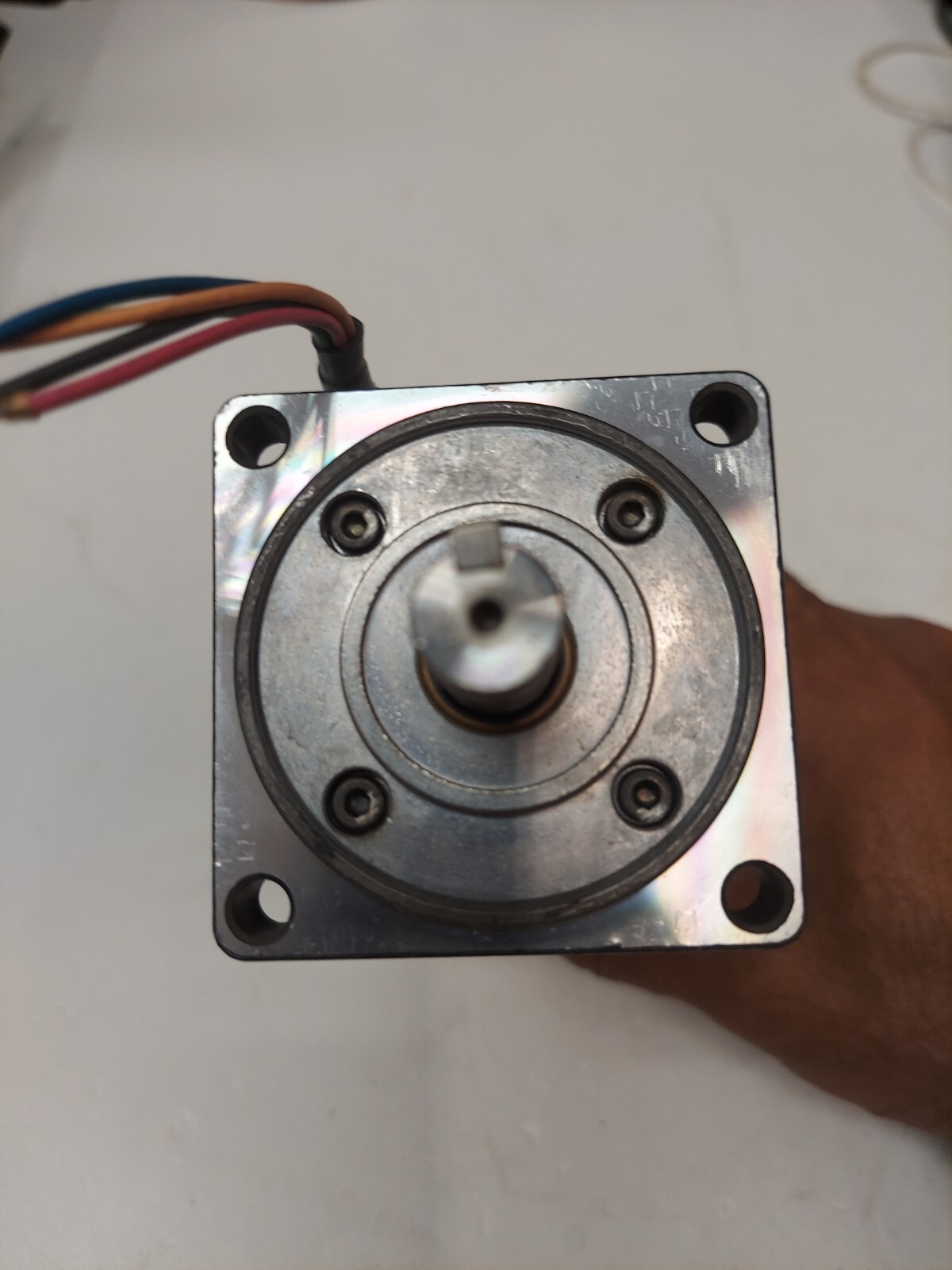 A4249-9215HG VEXTA ORIENTAL HARMONIC GEAR 5-PHASE STEPPING MOTOR DC 1.4A M6 1