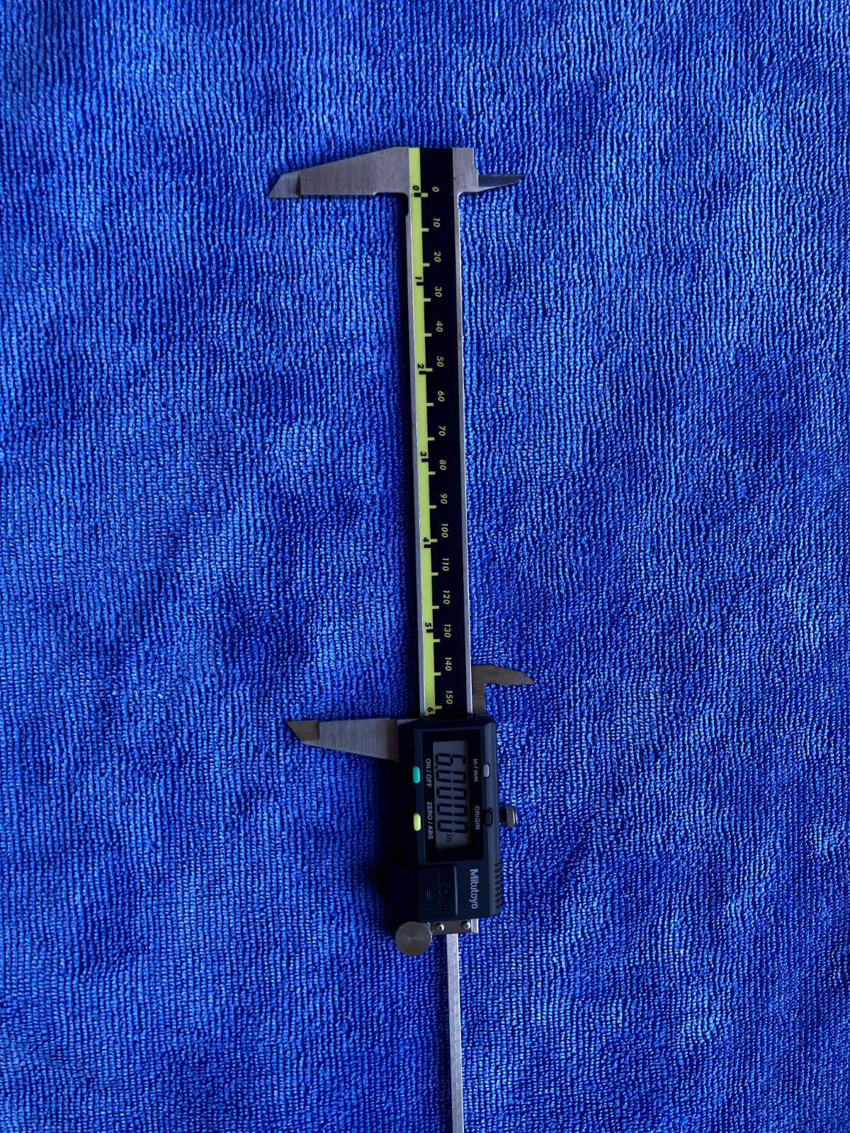 Mitutoyo Digital Micrometer (293-340) & Caliper (500-196-30) Set 0-6»