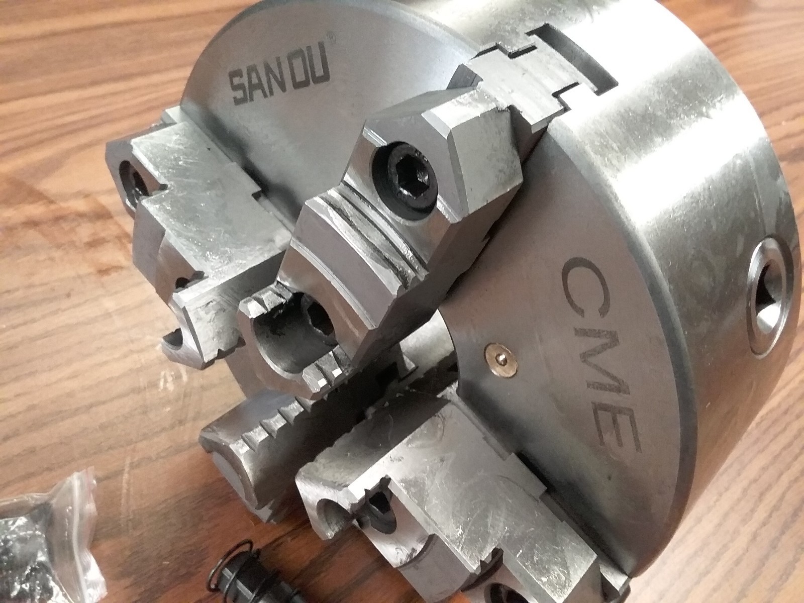 8″ 4-Jaw Self-Centering Lathe Chuck top&bottom jaws-0.003″ TIR #0804F0-SF-new