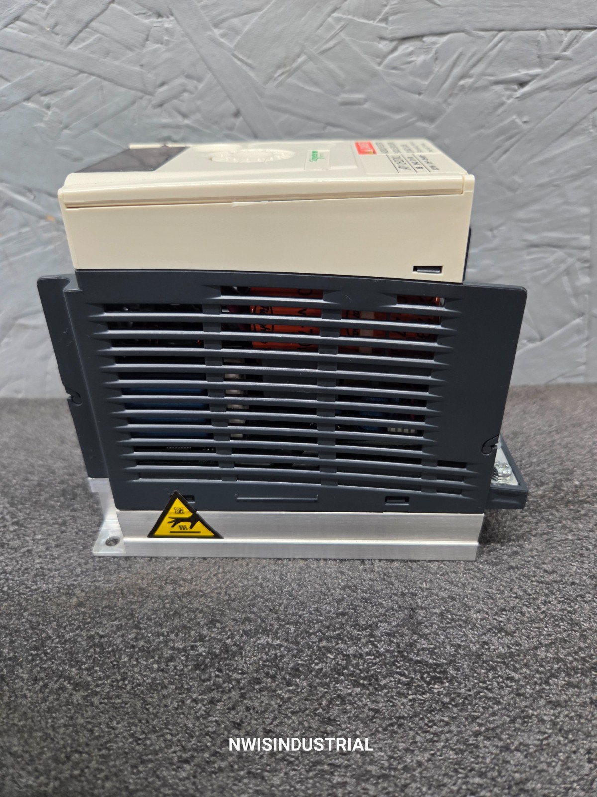 SCHNEIDER ATV12H037M2 VFD AC Motor Drive, 0.5 HP, 200-240V, 1PH in 3PH out