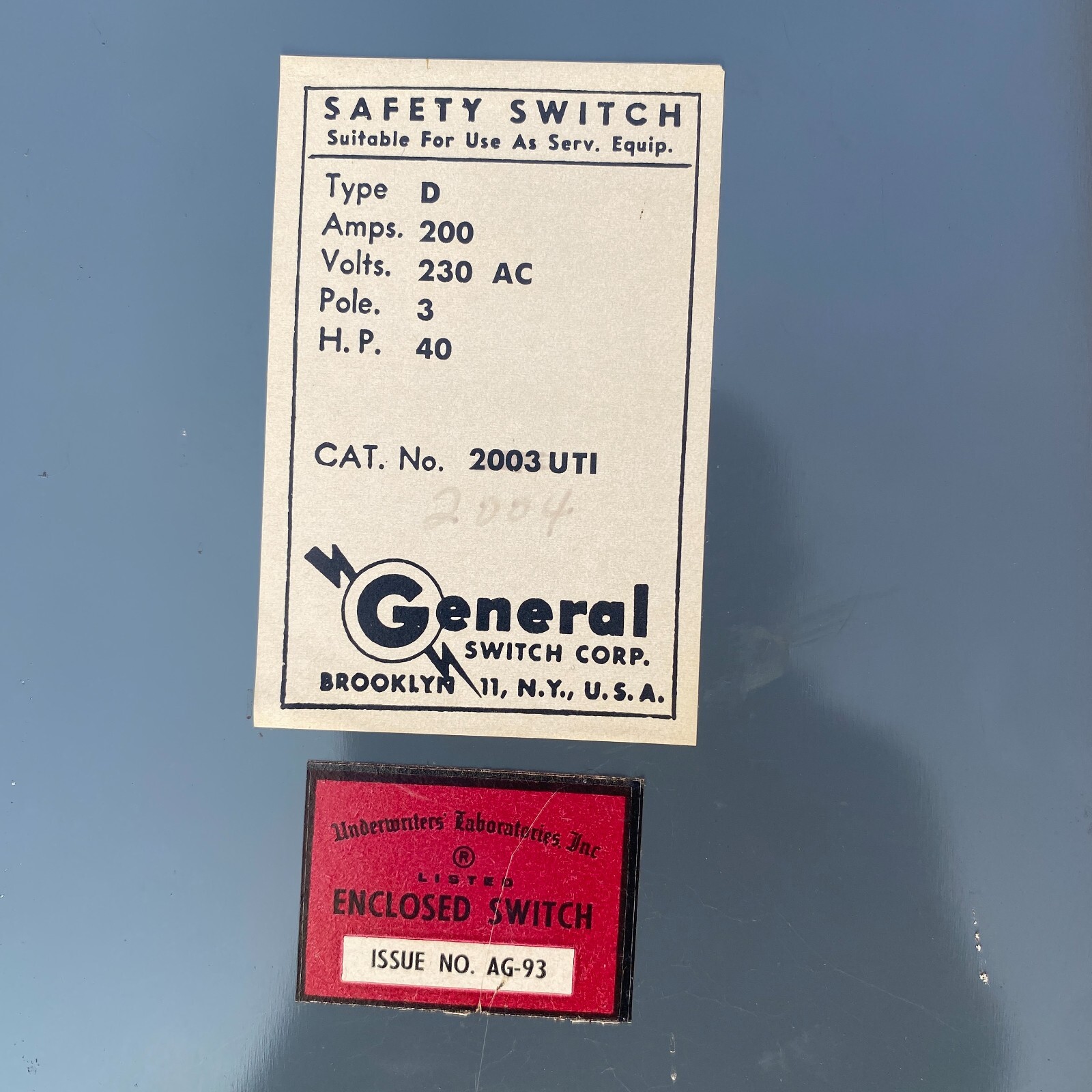 GENERAL 2003 UTI SAFETY SWITCH TYPE D 200AMPS 230VAC 3-POLE ENCLOESD SWITCH 🎯