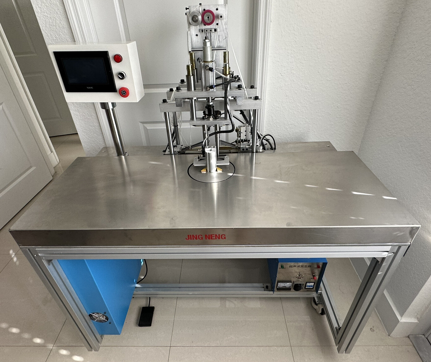 Semi automatic ultrasonic ear loop spot welding cutting machine