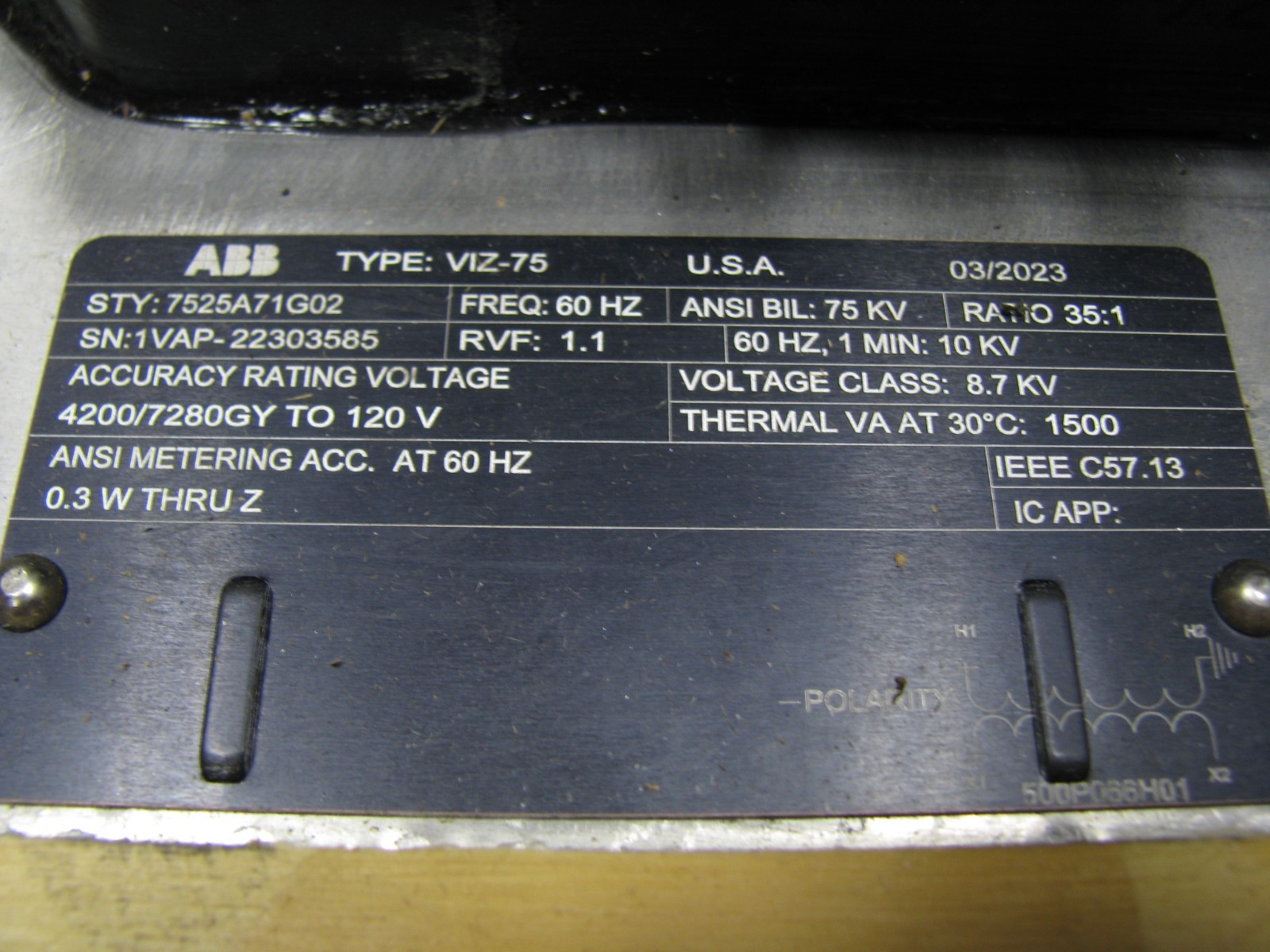 7525A71G02 ABB Electrical Transformer VIZ-75 Ratio 35:1
