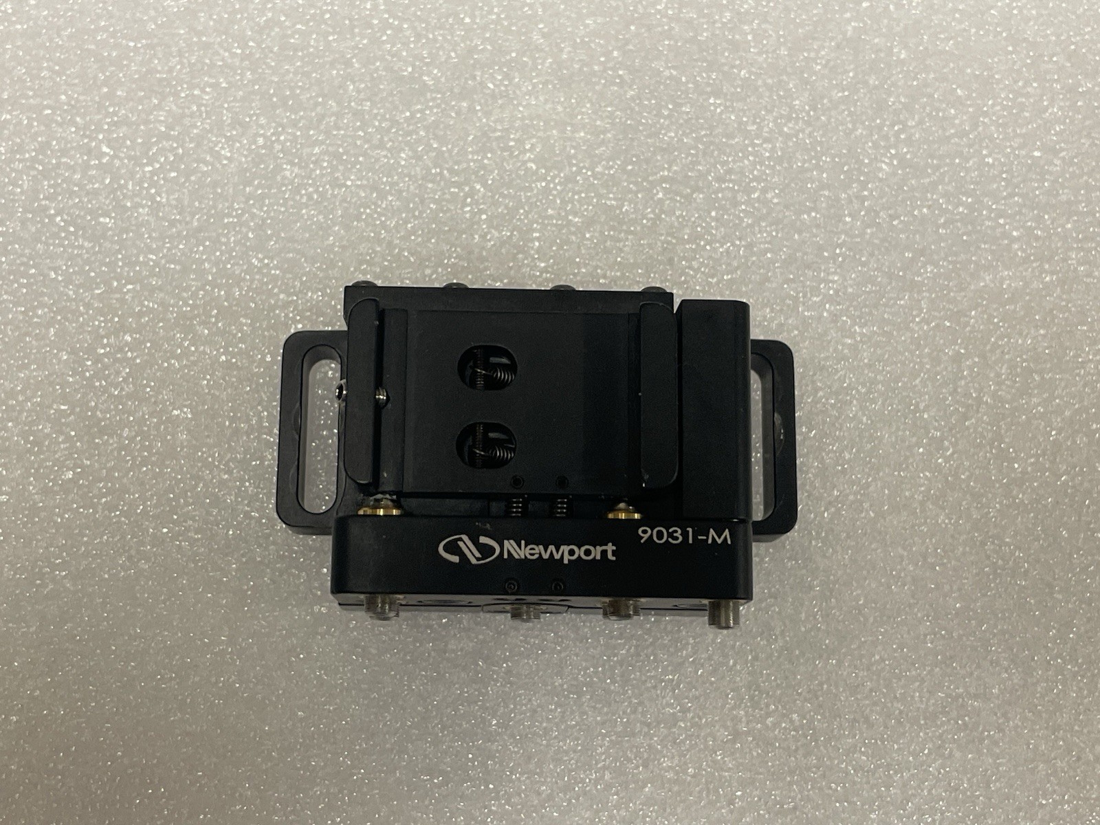 Newport 9031-M 6-Axis Stage