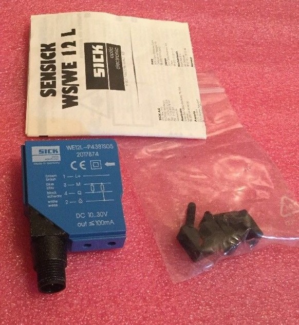 Sick WE12L-P4381S05 Photoelectric Switch 2017874