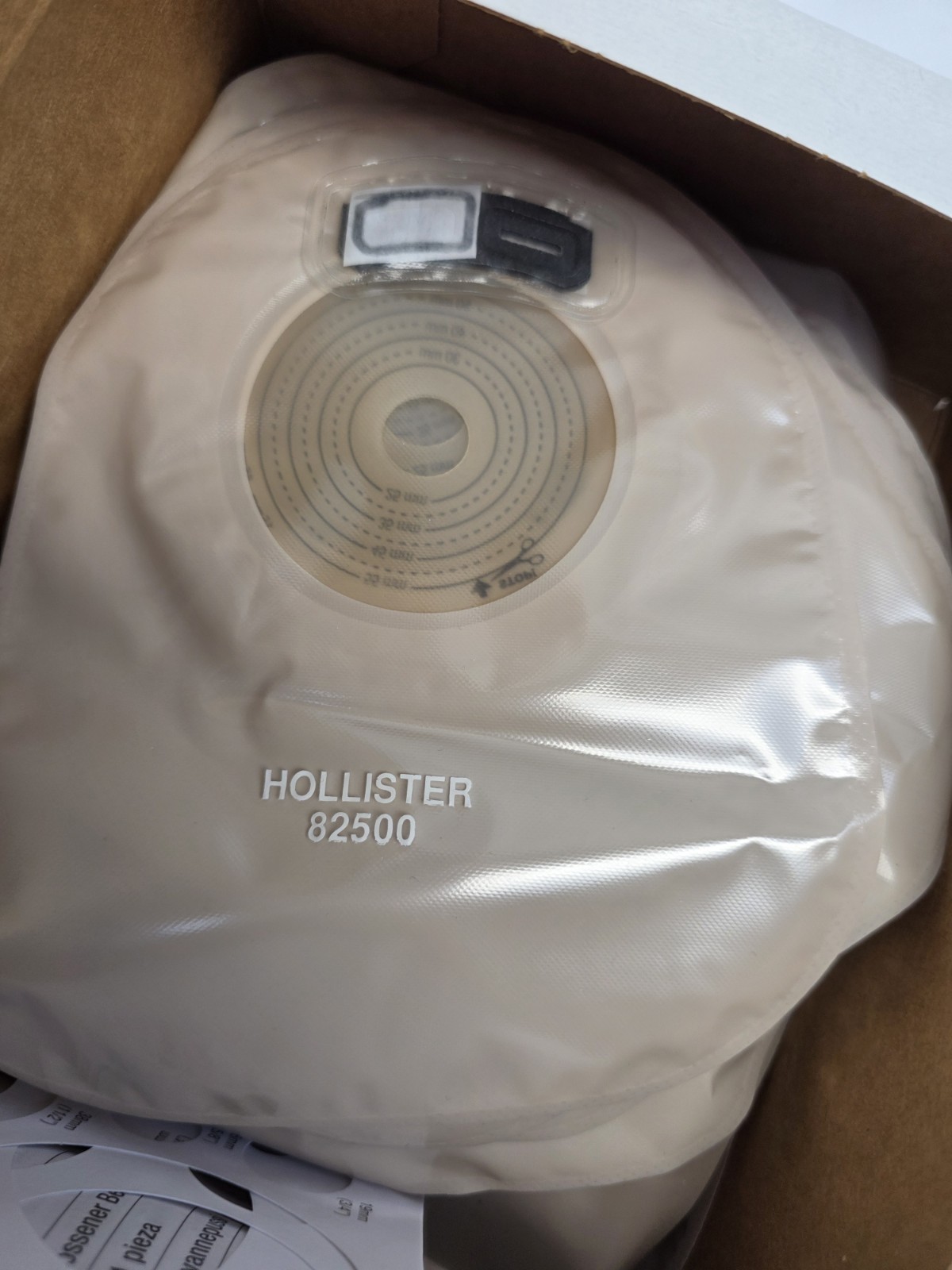 Hollister 82500 -Premier 1-Piece Closed-End Pouch Cut-to-Fit 5/8″ – 2-1/8″ 30pcs