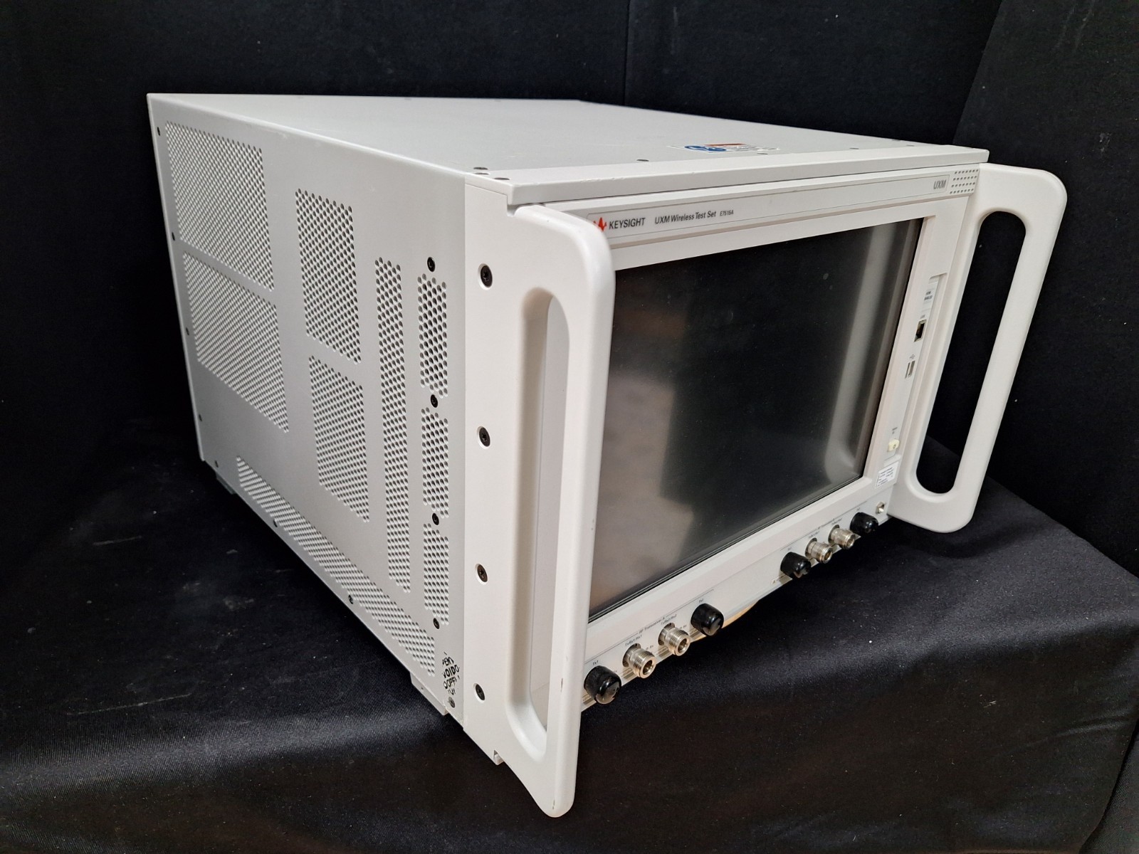 Keysight E7515A : Wireless Test Set 504 BA1 BB1 RA1 RB1, AS-IS (0310)