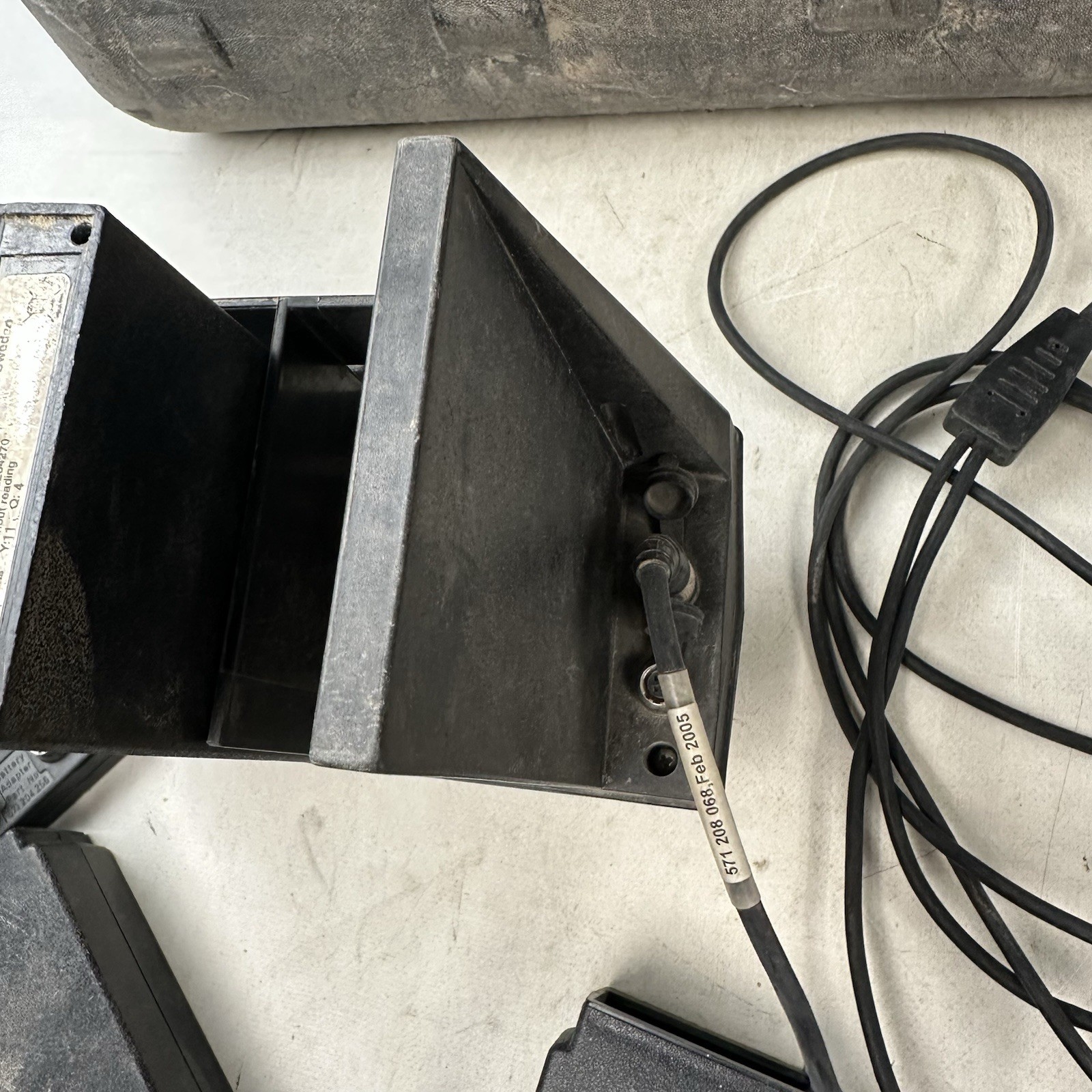 Trimble Power Pack Kit With Batteries Untested May Be Incomplete As Is