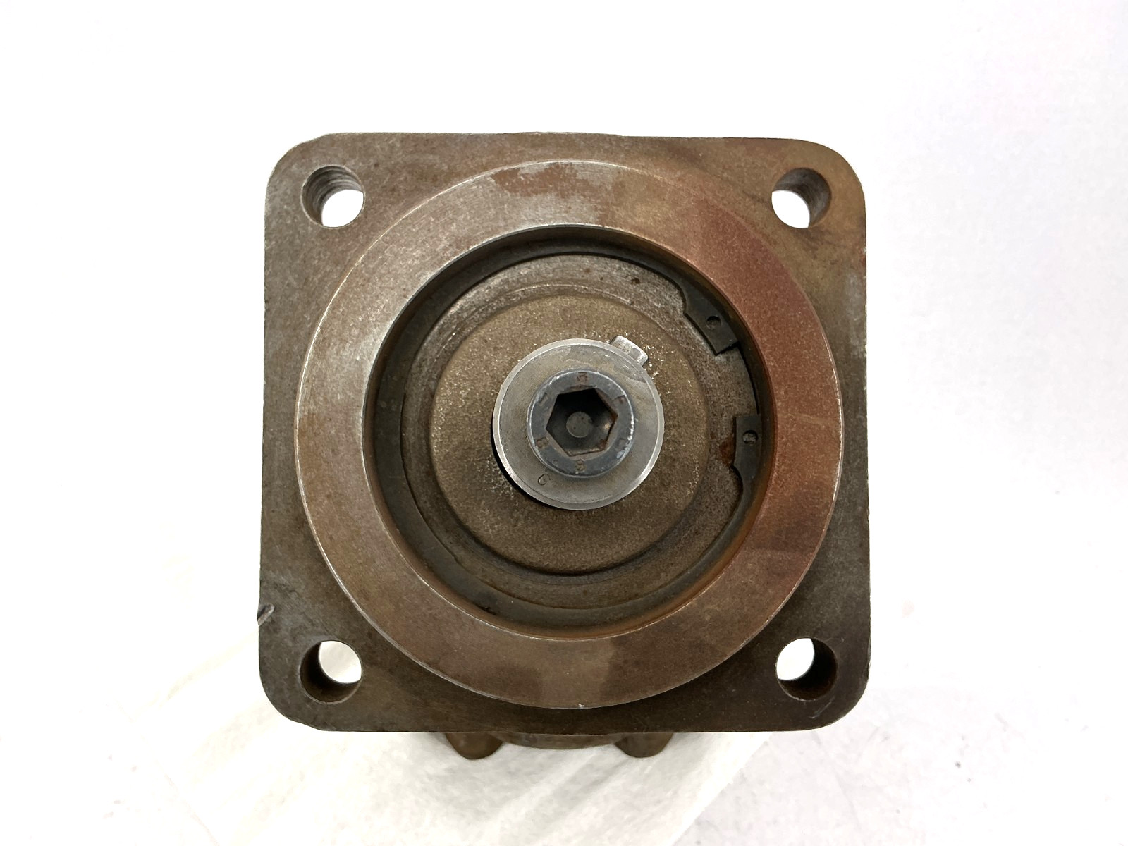 New Rexroth AA2FM 45/61 W-PBD 52 Hydromatik Bent Axis Piston Pump – No Box