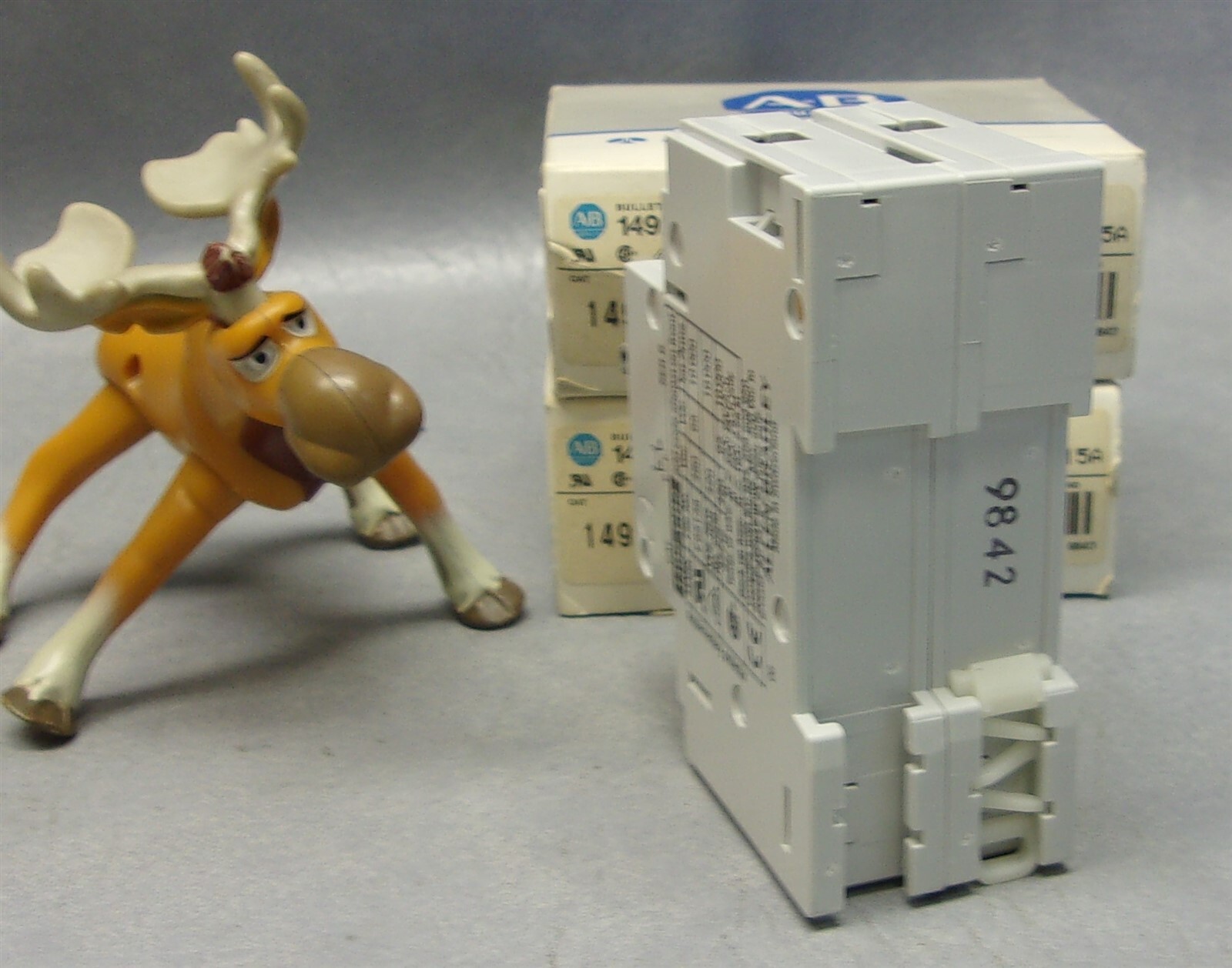 Allen Bradley 1492-CB2G150 Ser B Circuit Breaker 15 A Lot of 2