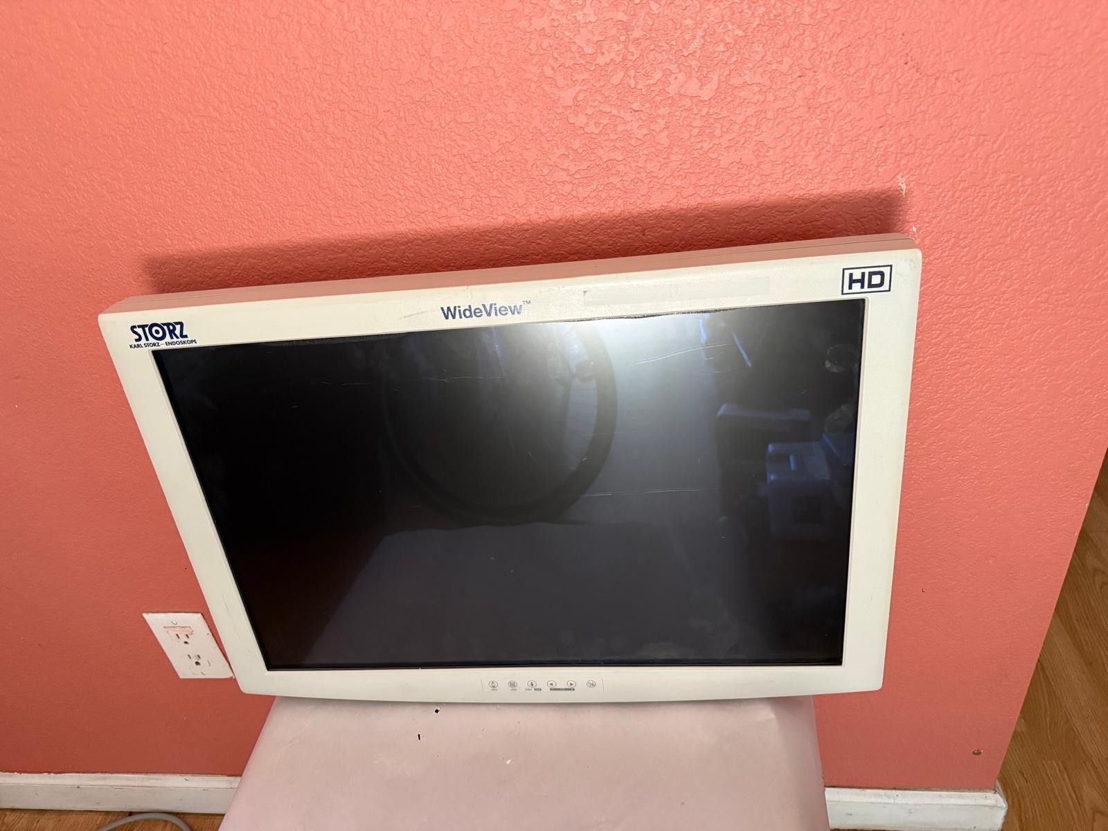 Karl Storz 26″ Wideview HD Monitor w/ Power Supply and Transmitter