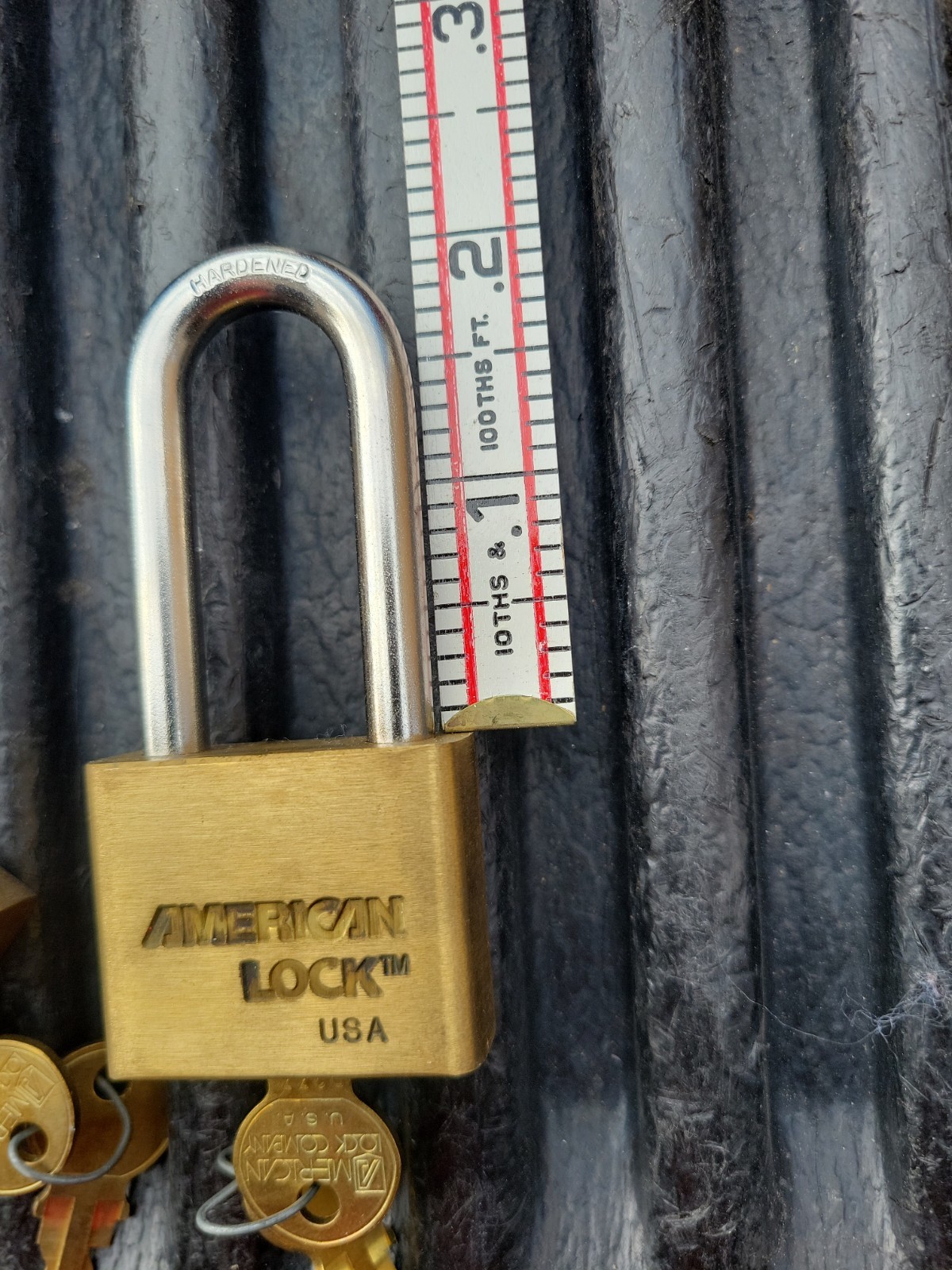 (2) 1995 AMERICAN PADLOCK L-51 SERIES CHROME SHACKLE Keyed Alike YFJ NOS