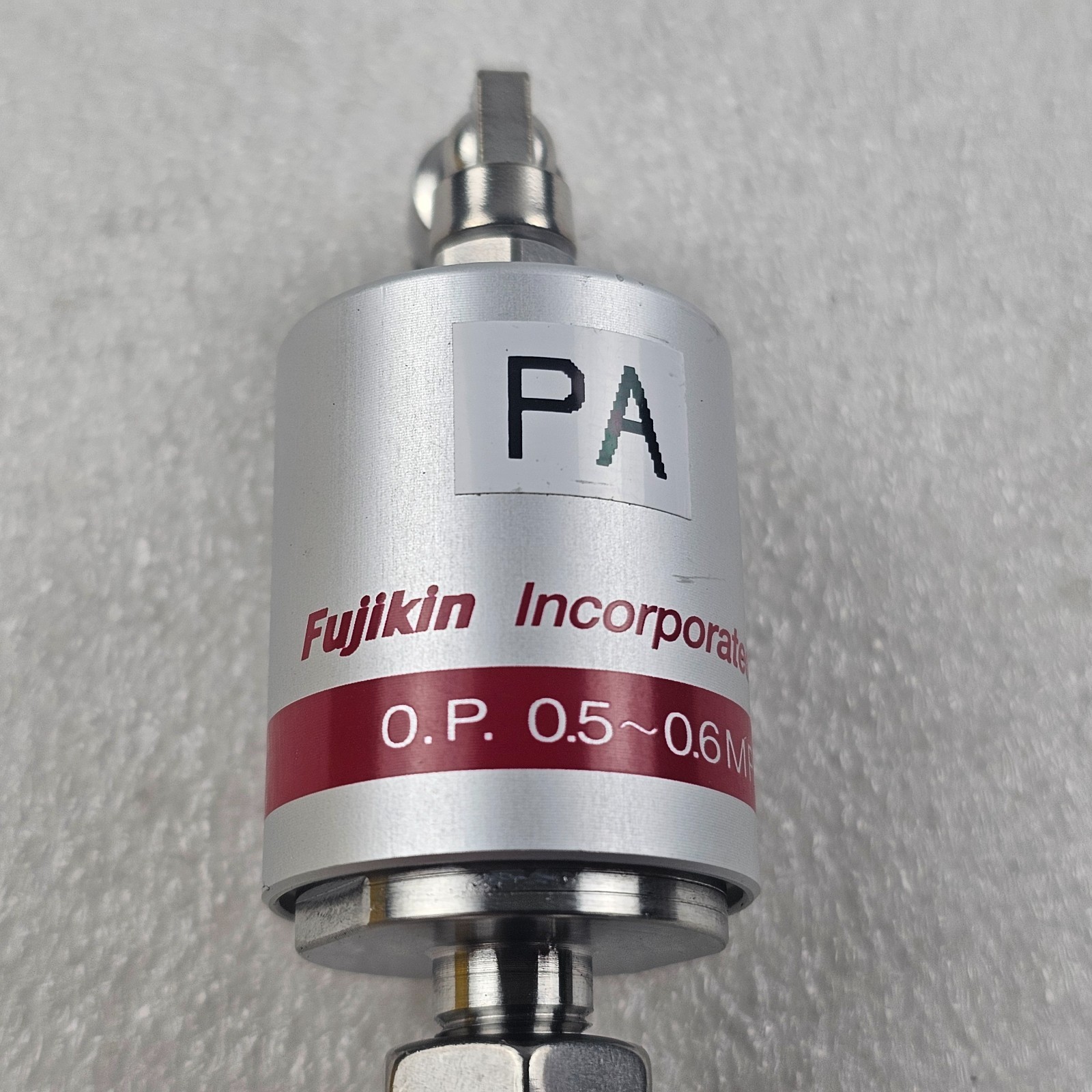 Fujikin Incorporated O.P. 0.5~0.6MPa TYPE N.C./ FUJIKIN 316L-P / JCTNJ000