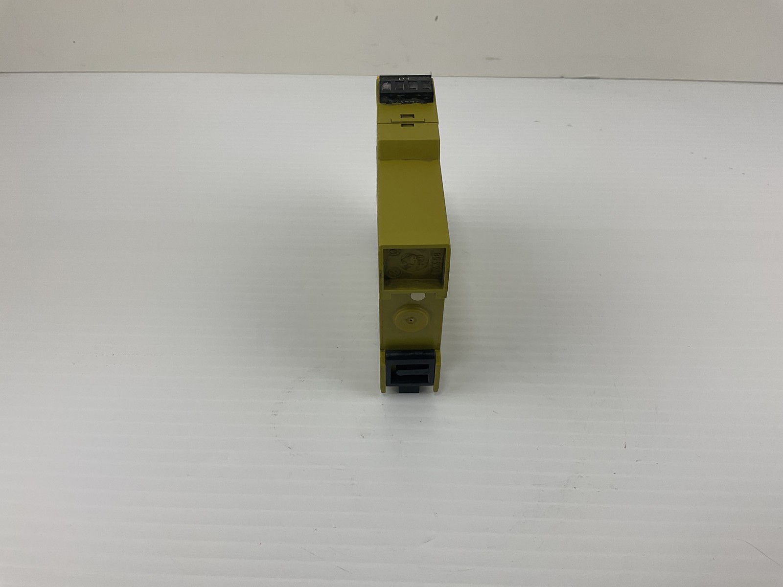 Pilz PZE X4VP Safety Relay 0,5/24VDC