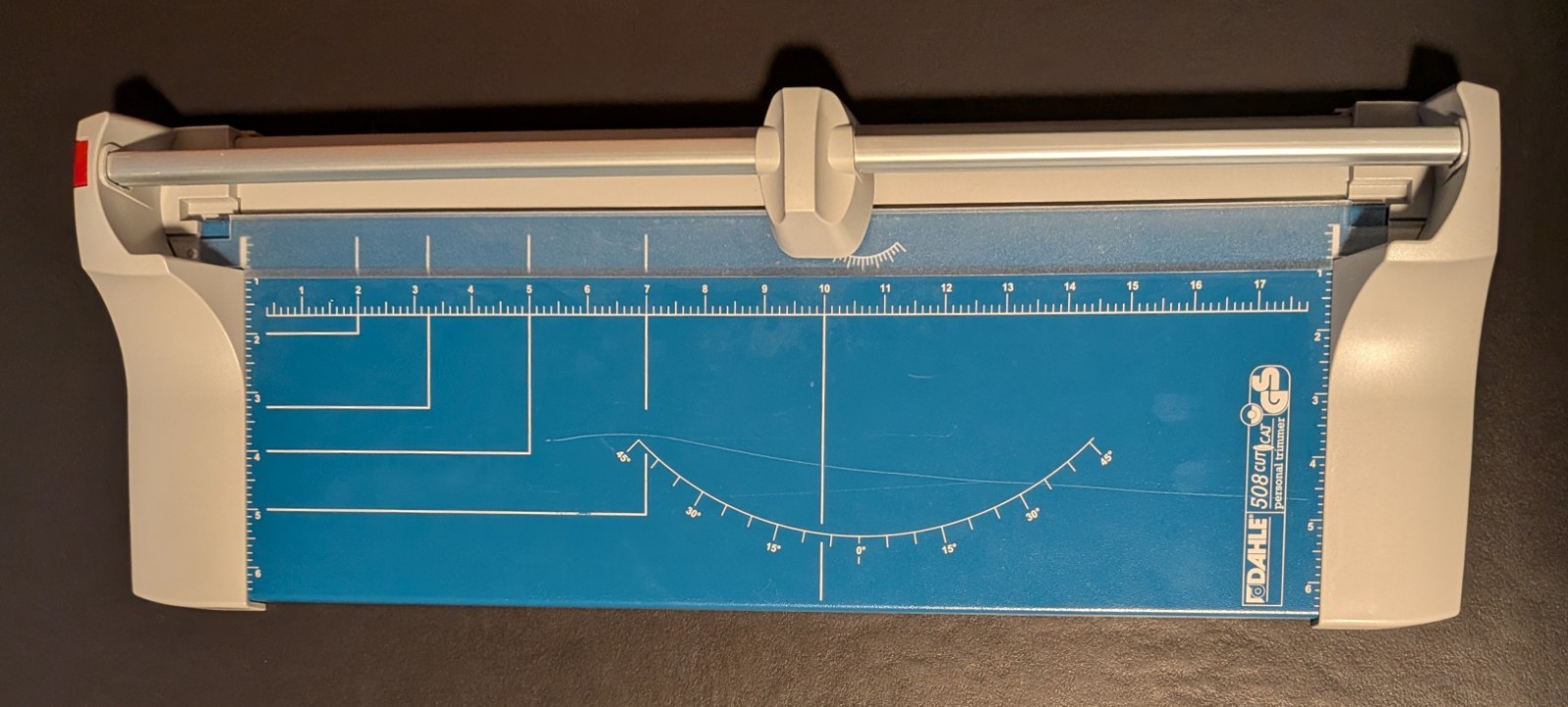 Dahle 508 Personal Rolling/Rotary Trimmer 18” Cut Length & 5-Sheet Capacity