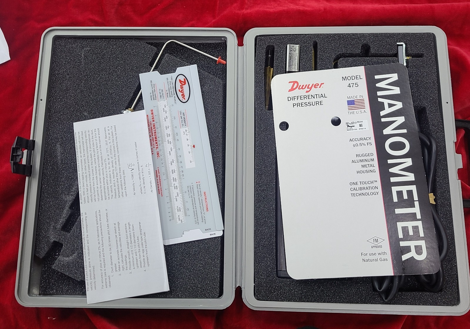 DWYER SERIES 475 MARK III DIGITAL MANOMETER