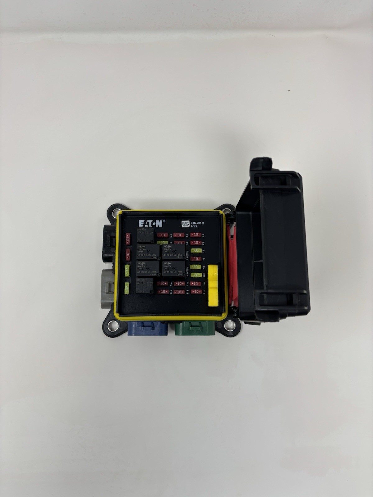 Eaton Bussmann Series 31S-001-0 ssVEC Power Distribution Module, 200A