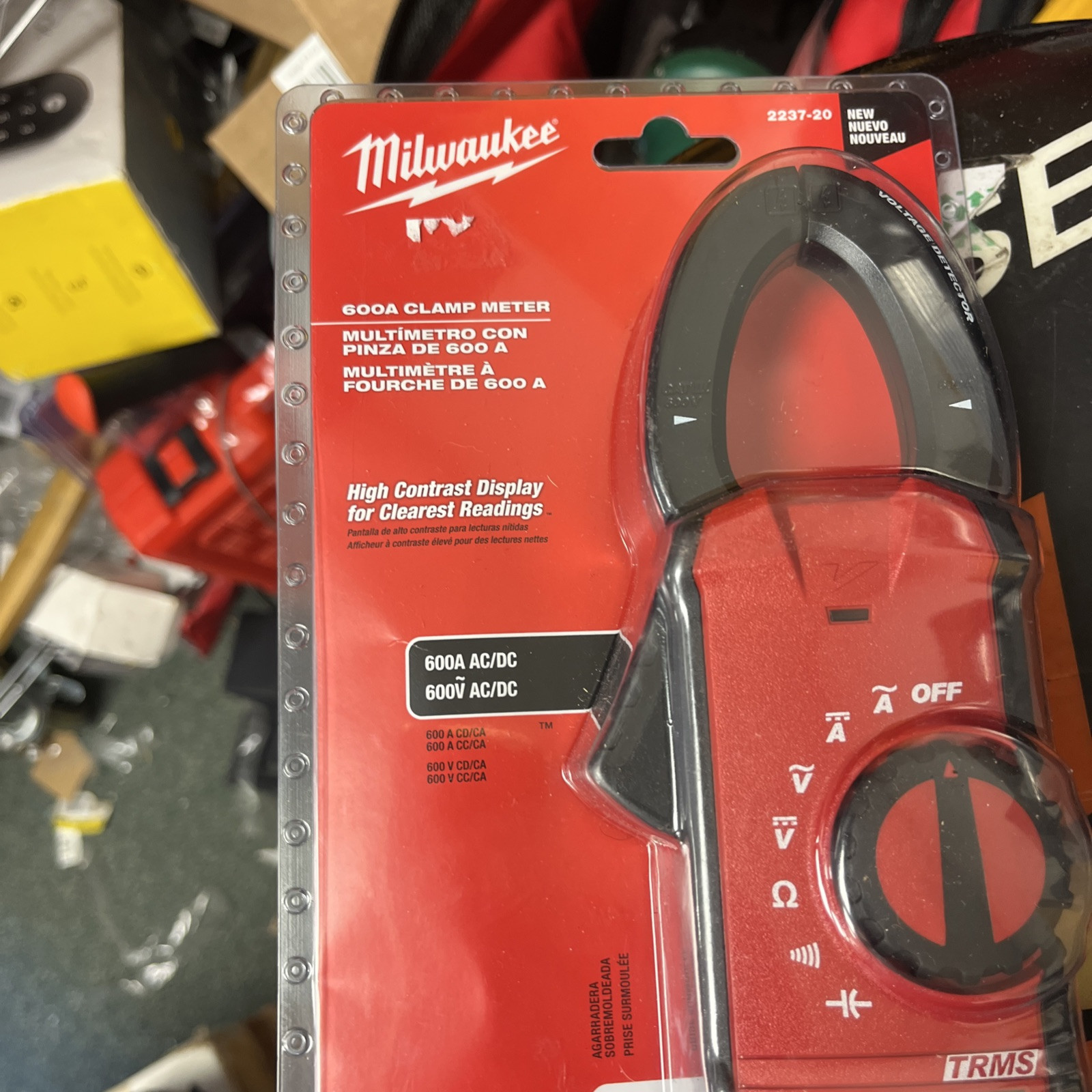 NEW Milwaukee 600A CAT III 600V AC/DC Clamp Meter 2237-20