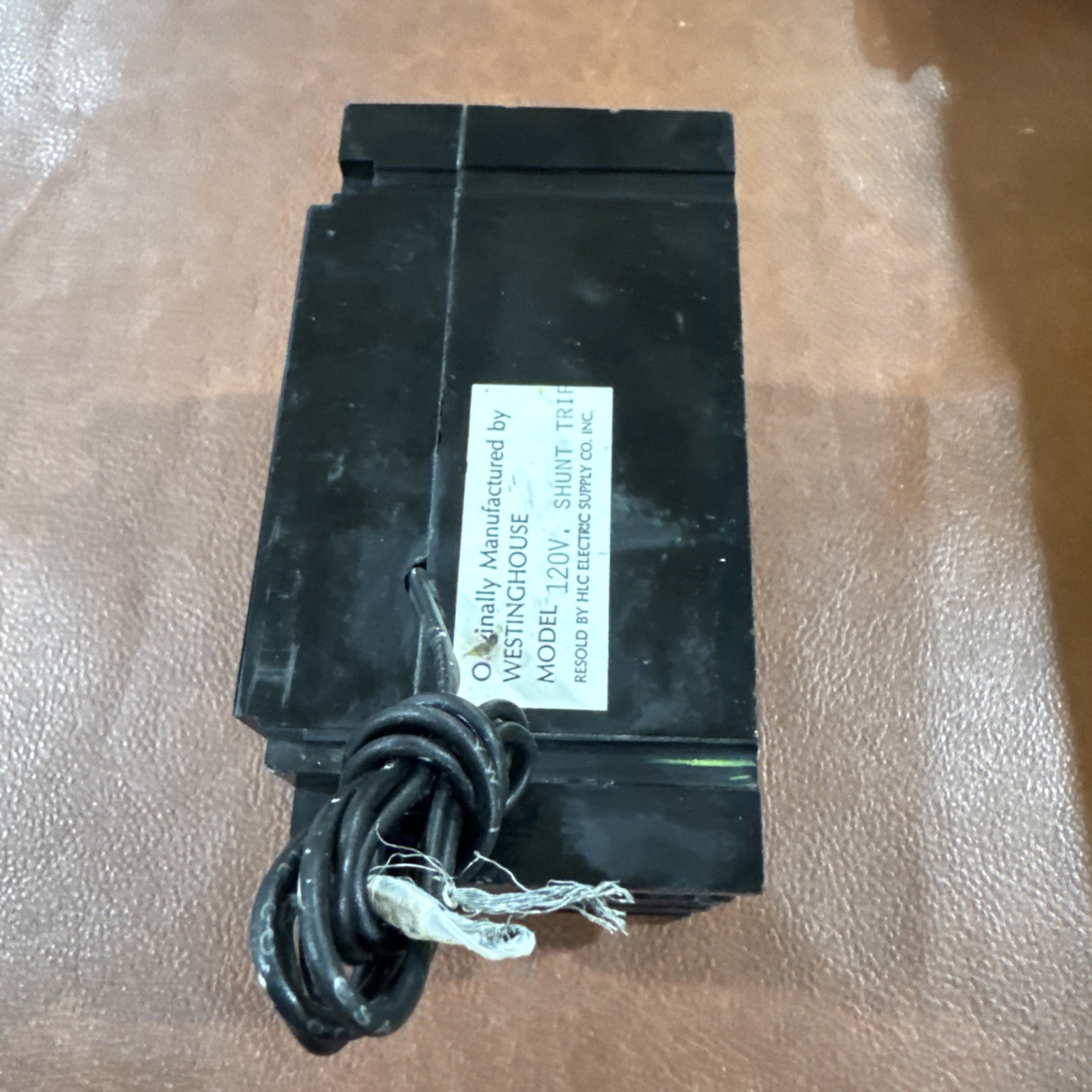Westinghouse 3P 100A FB3100 600V 3 Pole 100 Amp 4975D71G44 Shunt Trip *Chipped*