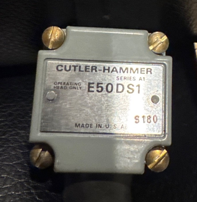 New Cutler Hammer E50DS1 Limit Switch Operating Head Series A1 NIB