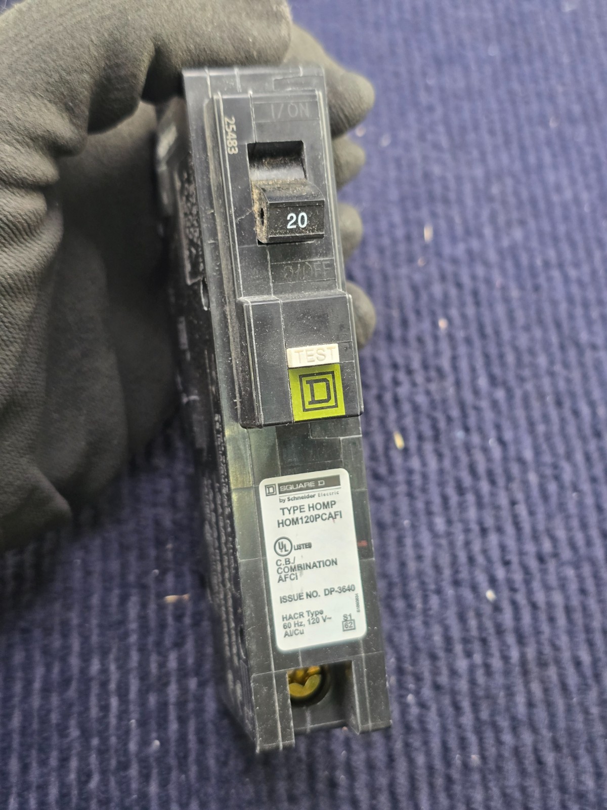 Square D HOM120PCAFI: Homeline 1 Pole 20A 120VAC Mini Circuit Breaker