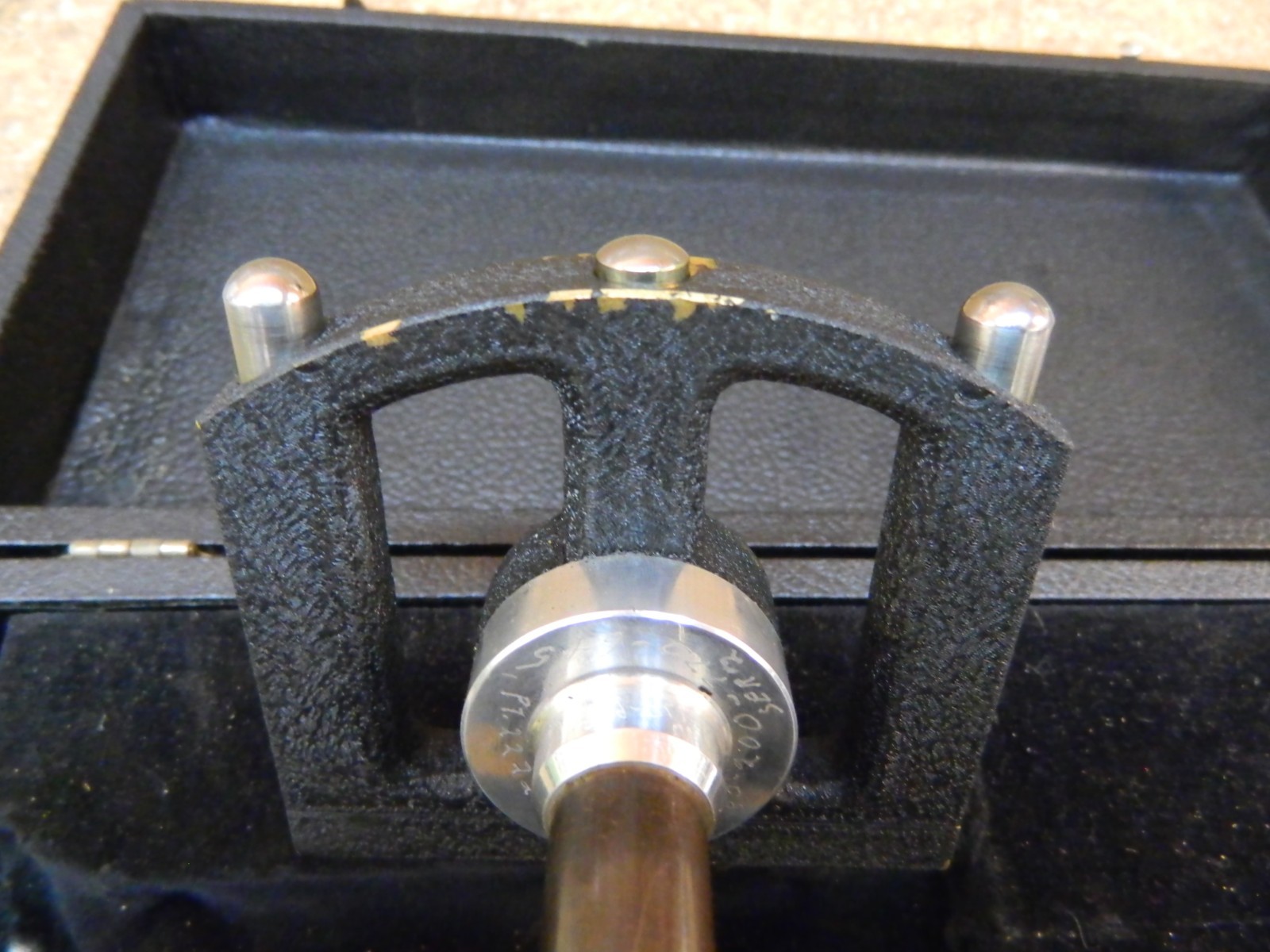 NILSSON GAGE CO. Dial Bore Gage Range 7.000″ – 12.000″ X .0001