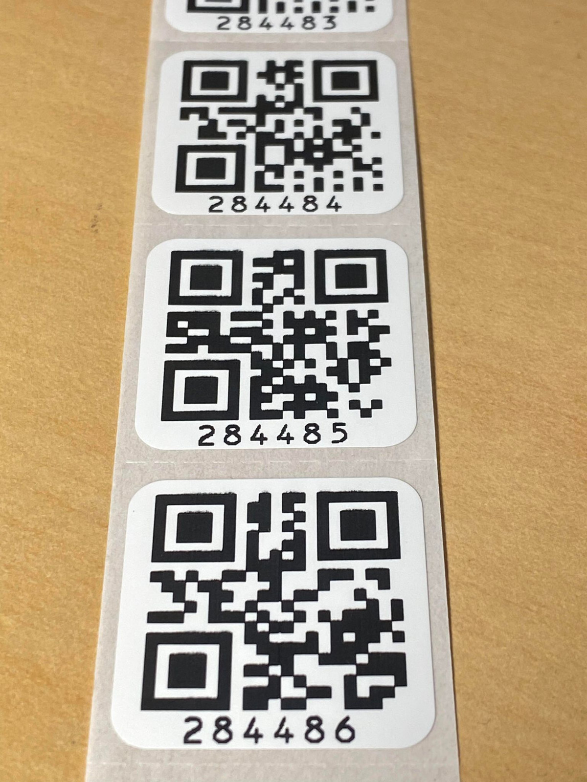 QTY 100 – SERIAL NUMBERED QR CODE LABELS STICKERS-WATERPROOF-DURABLE