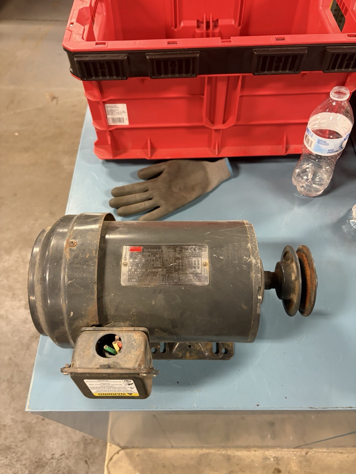 Dayton 3KW97G 2HP TEFC Motor 208-230/460V 145T 1735 RPM AEGANE USED