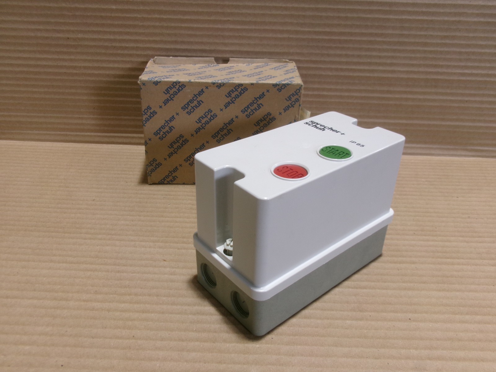 Sprecher + Schuh IP 65 Start / Stop 220-240V 50/60Hz Compact Starter AK