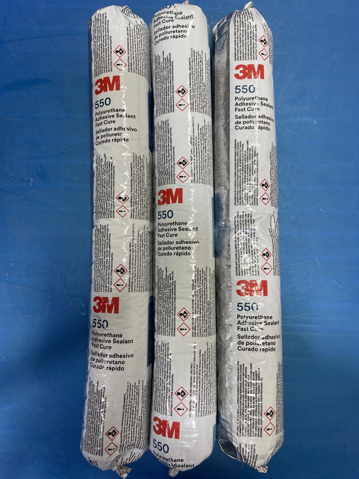 3M 550FC Polyurethane Adhesive Sealant, 600 ml, Fast Cure, Black -Lot of 3 Tubes
