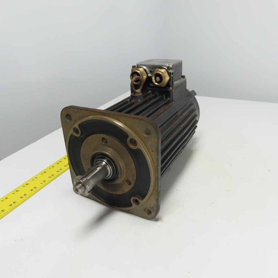 Okuma BL-50E-20T 1.5KW AC Servo Motor 157V 2000RPM 7.5A 4 Pole