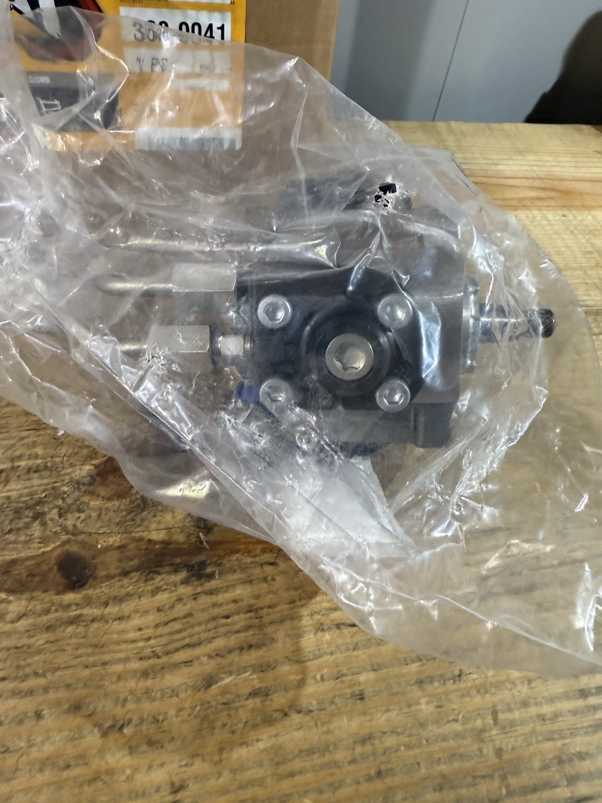 New Caterpillar 368-9041 Fuel Injection Pump 20R-4782 C6.6 C7.1 24 Volt
