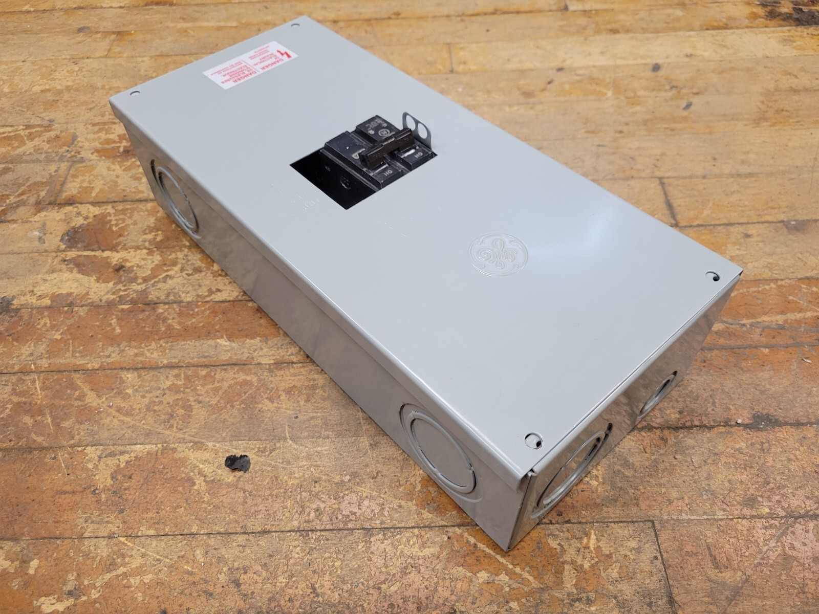 GE TQC100S Circuit Breaker Enclosure 100A 240V 3P Type 1 with THQB230 Breaker