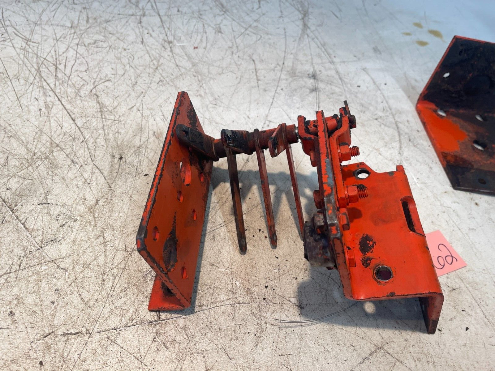 1970 Allis Chalmers AC 190 XT Diesel Tractor Hydraulic Valve Linkage & Brackets