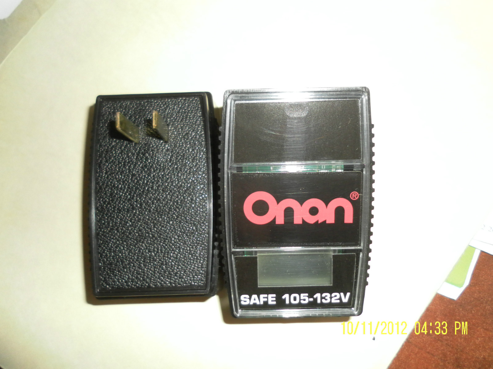 2 PCS VOLT METER YOU PLUG IN THE WALL MONITOR VOLTAGE 105-132 VAC 2 METER DEAL