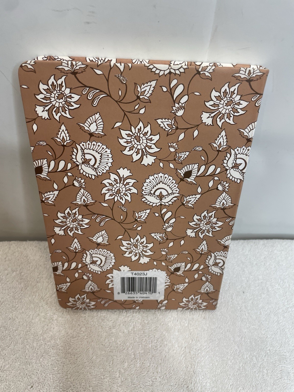 Two Sea Brown & White Floral 100 Lined Pages 0.50 × 6.00 x 8.66 Notebook Journal