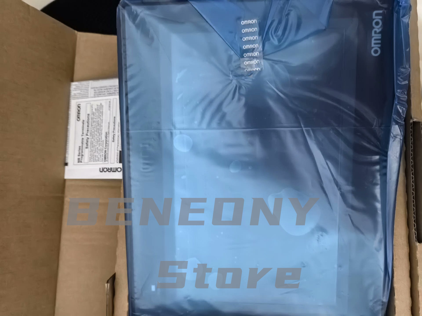 Express ship new in box Omron NB10W-TW01B NB10WTW01B touch screen
