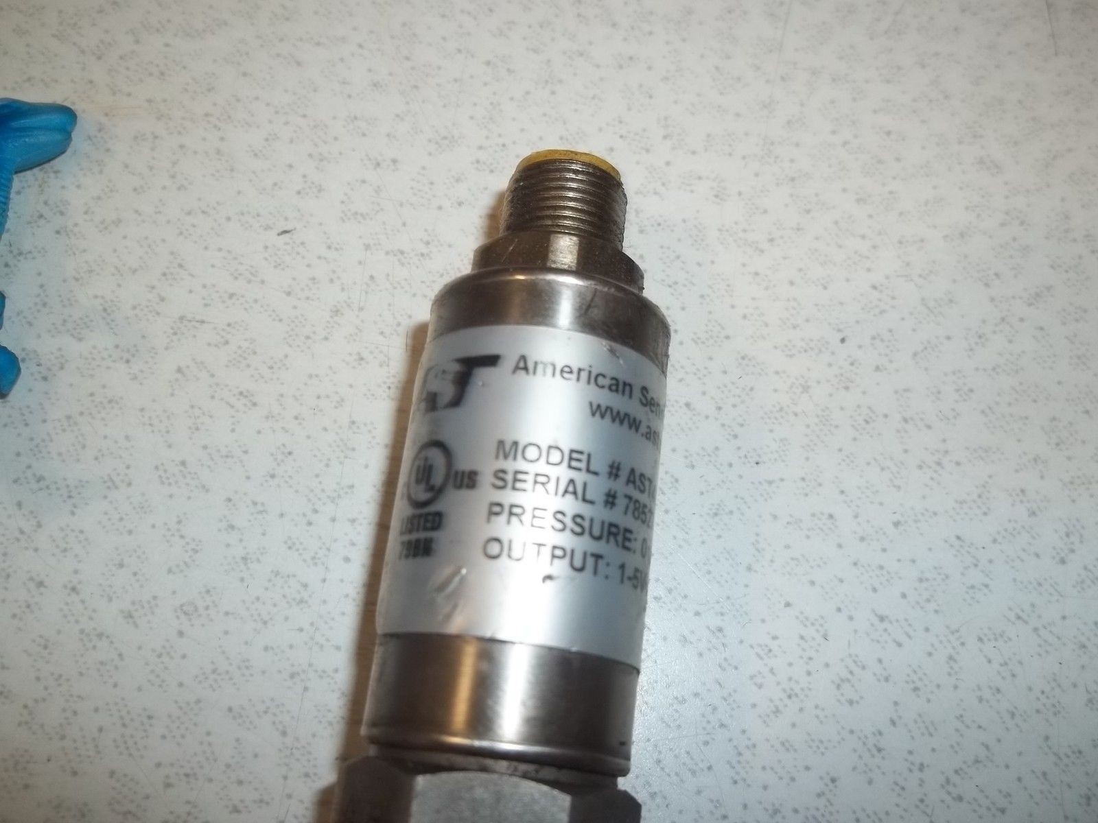 american pressure sensor ast40000a01000p3y0000 0-1000 psi 1-5 volt free shipping