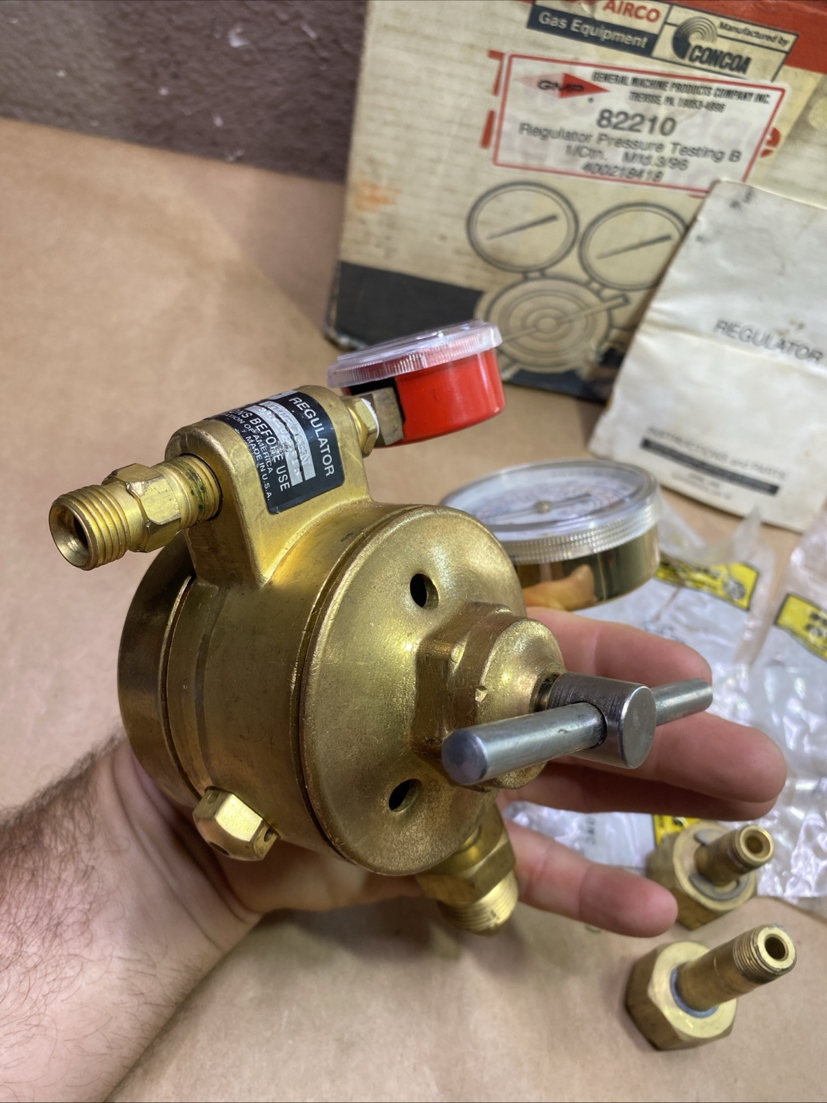concoa airco cga 555 Two Stage Nitrogen Gauge Regulator (I Think It’s New)