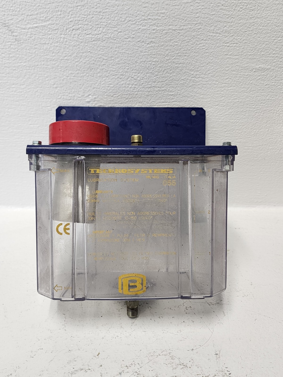 TECHNOSYSTEMS LUBRICATION SYSTEM 98215 USED 98215 SLS 3LRS