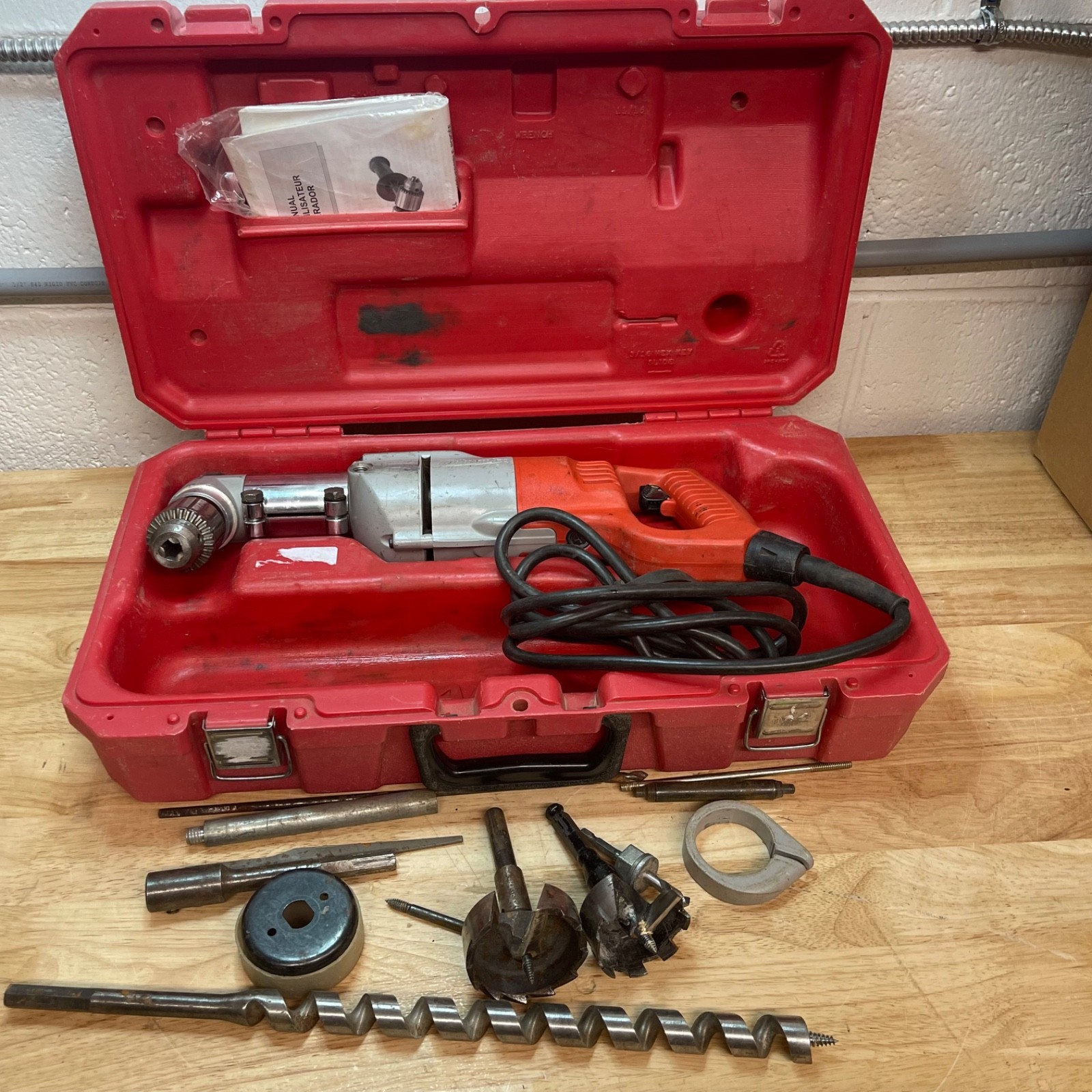 Milwaukee 1107-1 1/2» Corded Right Angle Drill with case