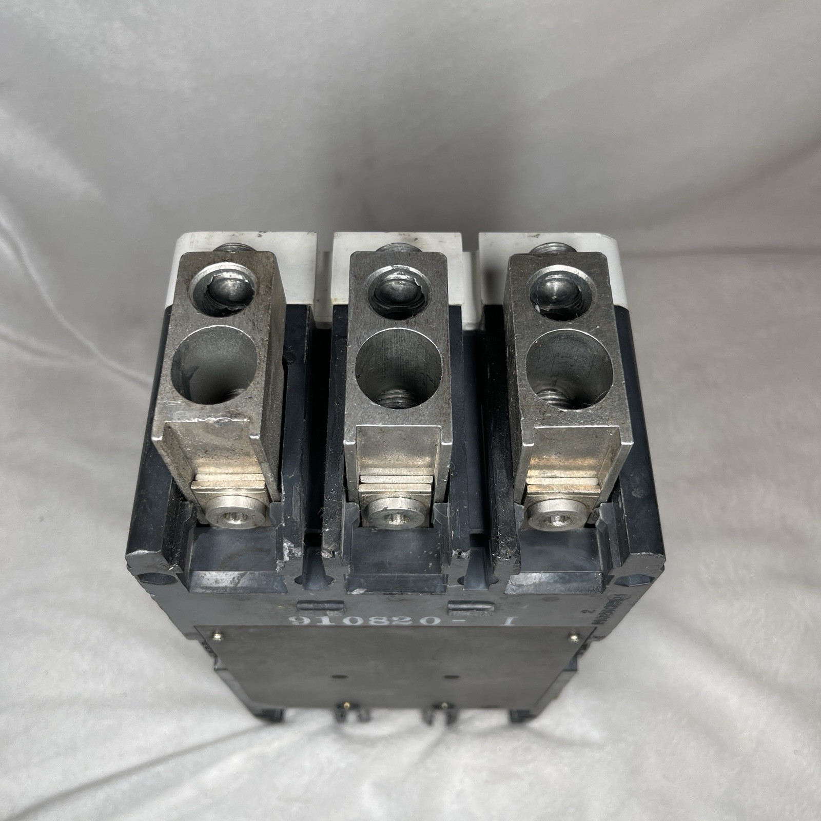 Westinghouse HKD3400F 400 Amp 3 Pole 600 VAC Circuit Breaker KT3400T Trip Unit