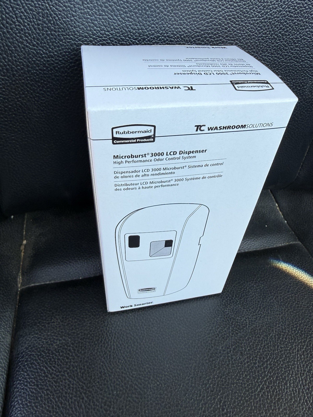 New Rubbermaid Microburst 3000 LCD Air Freshener Dispenser 1793532 – White