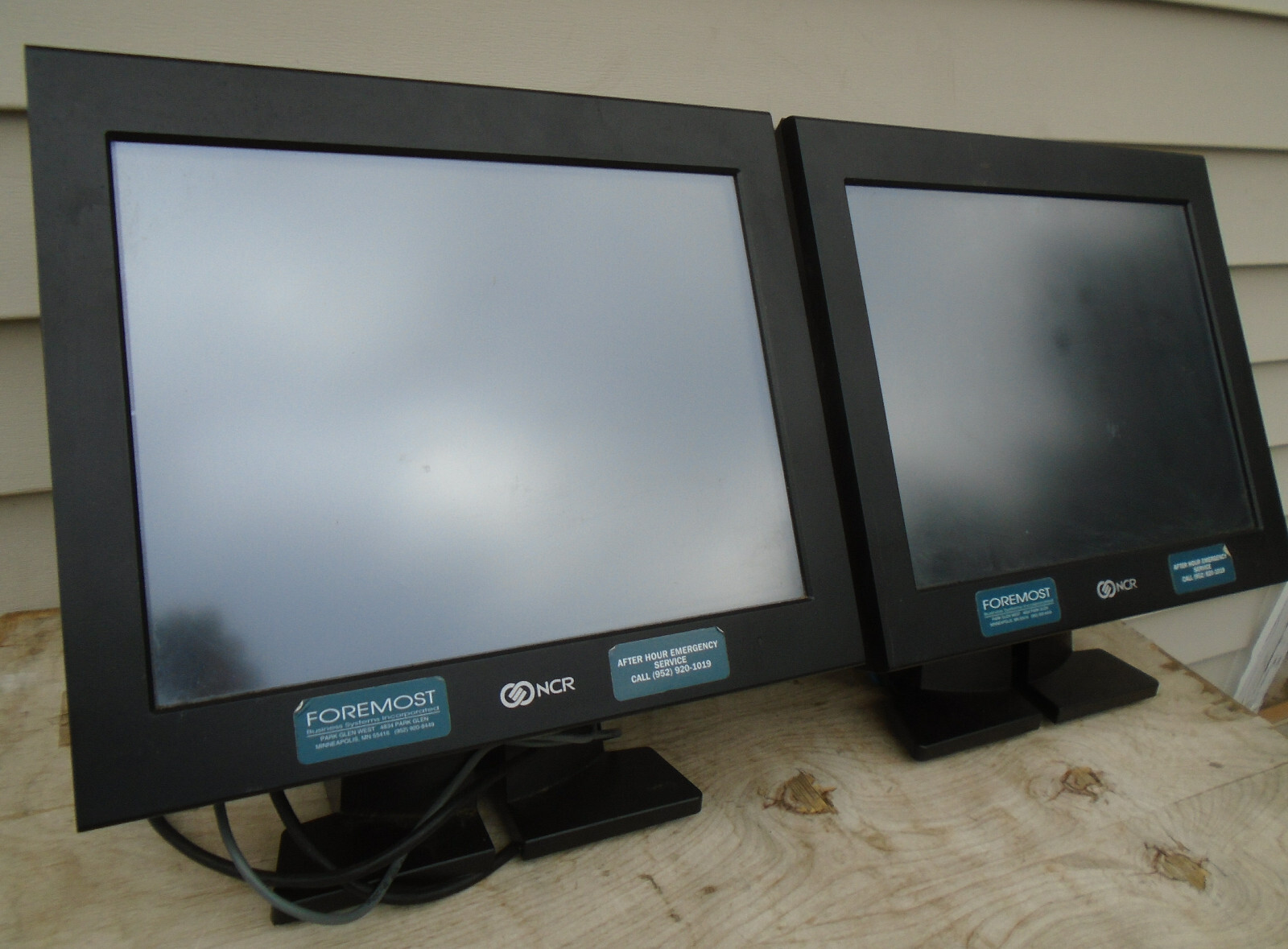 NCR Touch Screen POS Terminal 7734-0100-0018 Display Point Sale Win 10 4GB