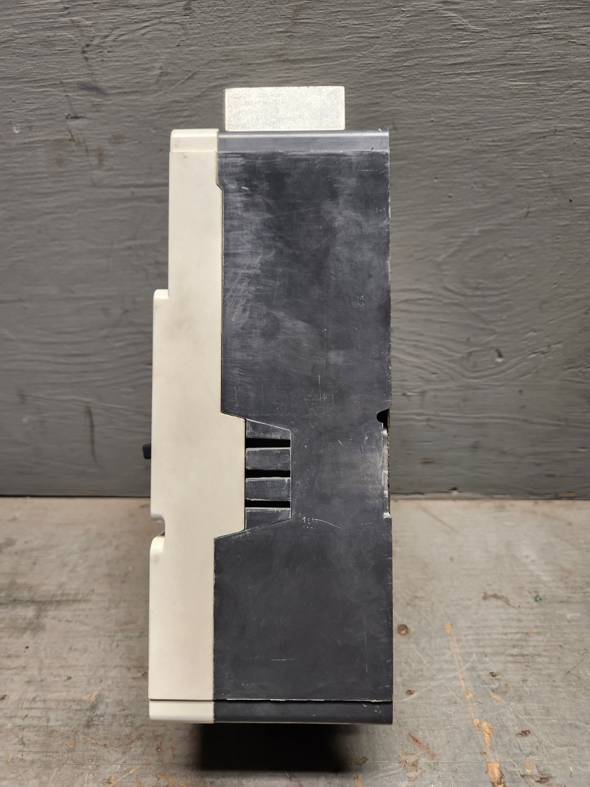 Eaton KD3400F 400A 600V 3 Pole Circuit Breaker with KT3400T 400A Trip Unit