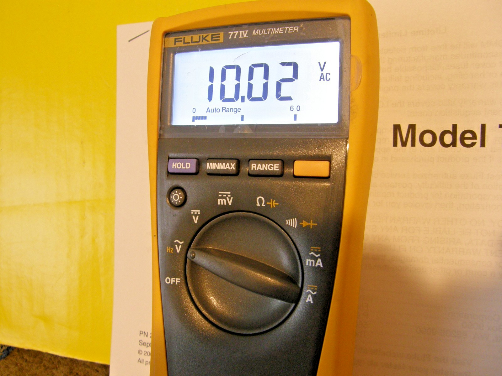 FLUKE 77IV Multimeter EXCELLENT CONDITION w NEW FLUKE TL75 PROBES
