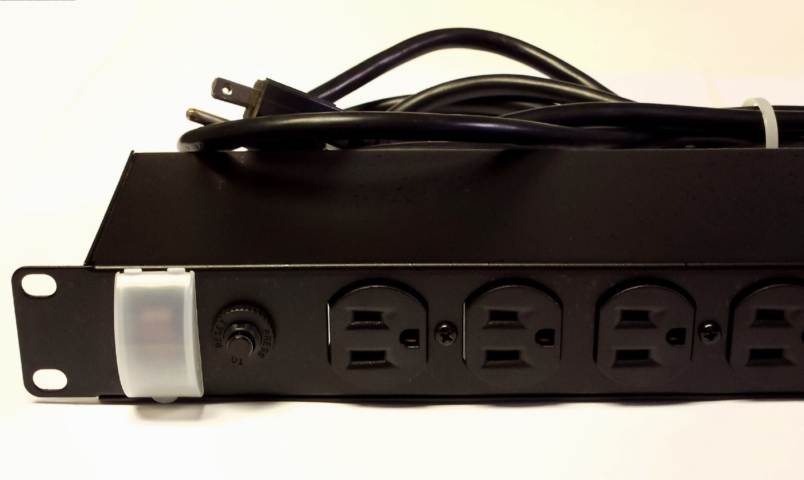 CYBERPOWER CPS 1215RMS RACKMOUNT Relocatable POWER TAP POWER SUPPLY 12 Outlet