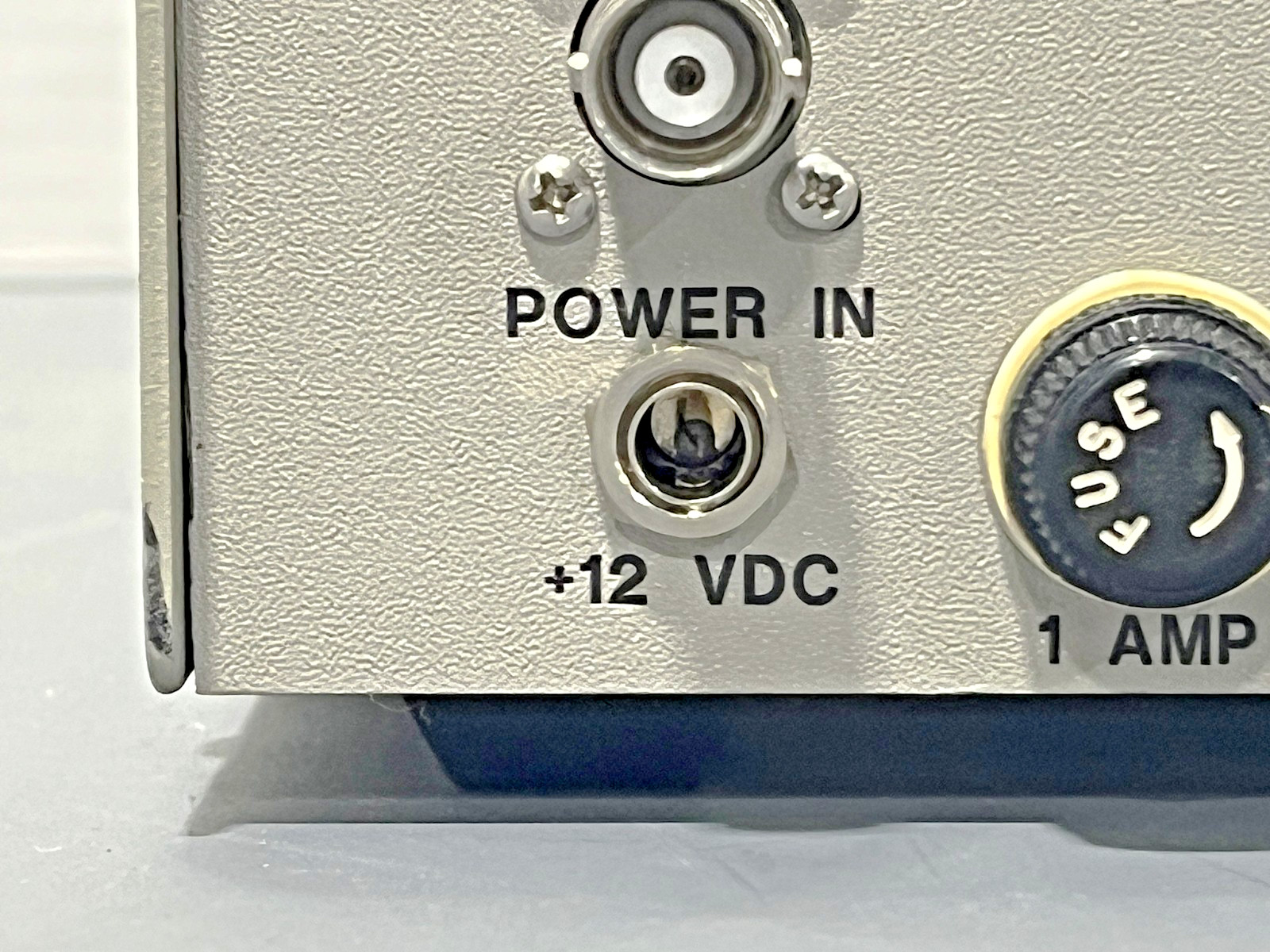AVCOM PSR-4000A Portable Surveillance Receiver 12V DC Power Tested